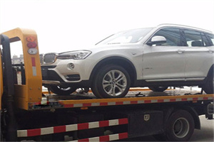 卢龙拖车24小时服务电话