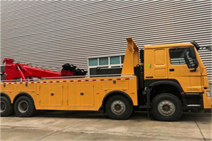 卢龙道路救援公司