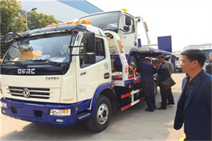卢龙汽车道路救援拖车价格